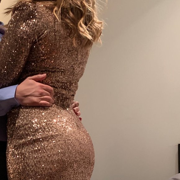 Le Chateau Sequin Long Sleeve - Picture 4 of 4